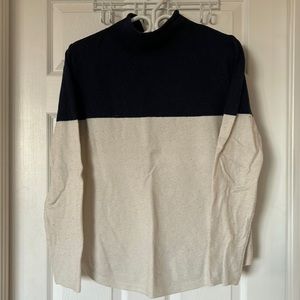Mock neck Sweater
